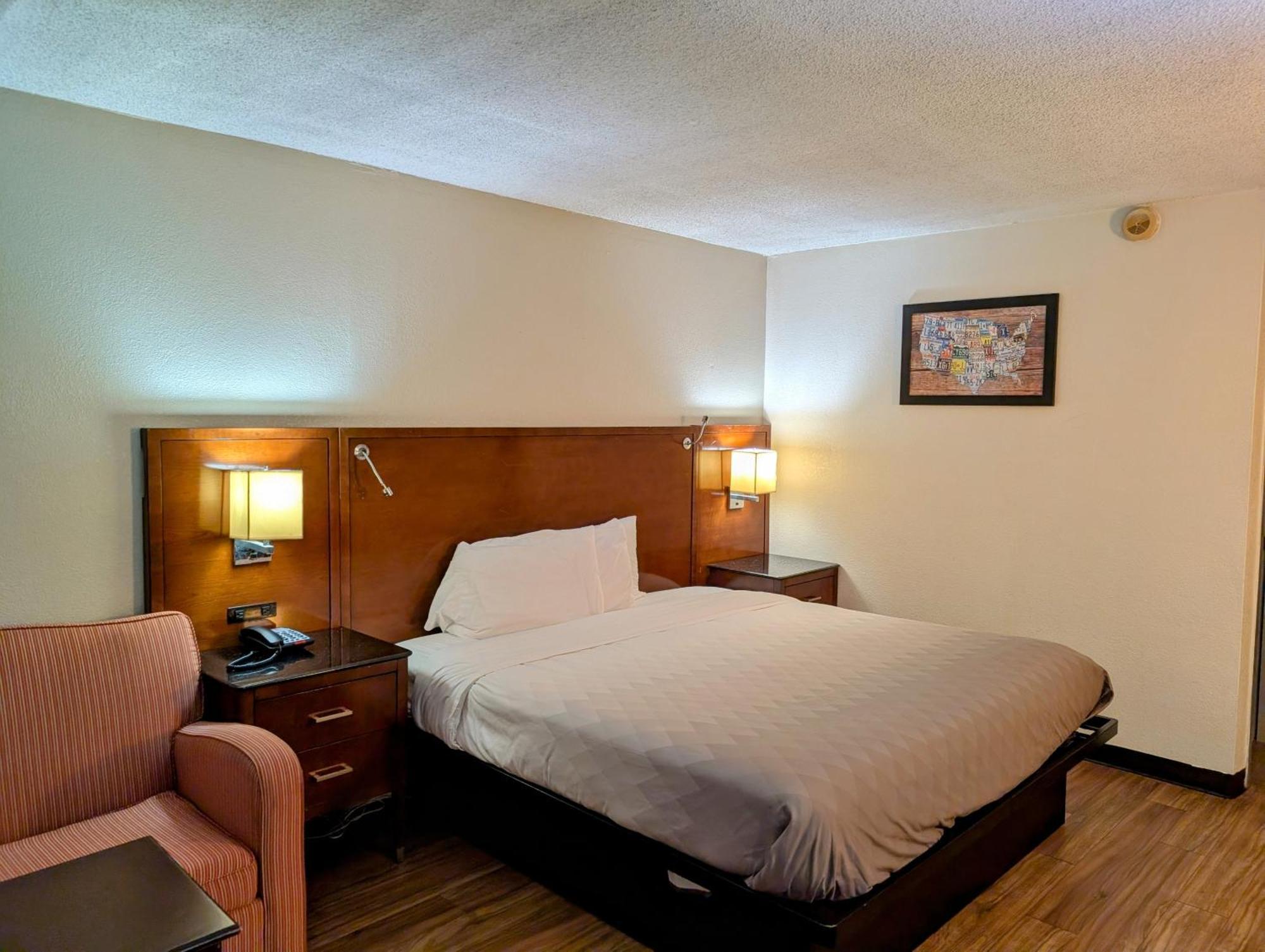 Travelodge By Wyndham פורסית' מראה חיצוני תמונה