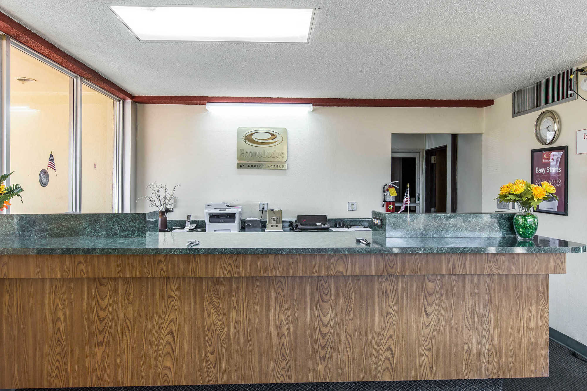Travelodge By Wyndham פורסית' מראה פנימי תמונה