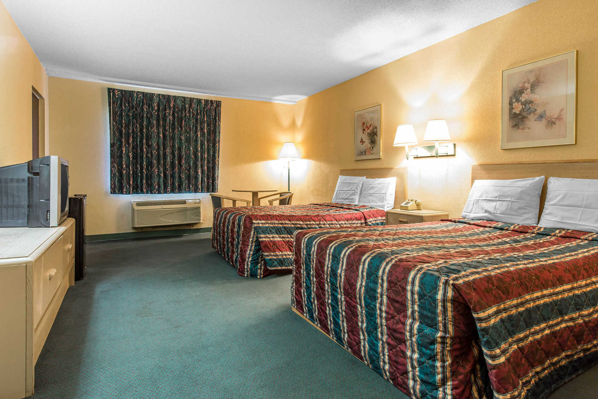 Travelodge By Wyndham פורסית' חדר תמונה