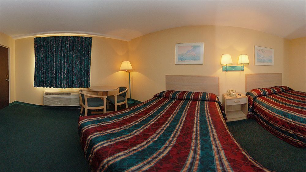 Travelodge By Wyndham פורסית' מראה חיצוני תמונה